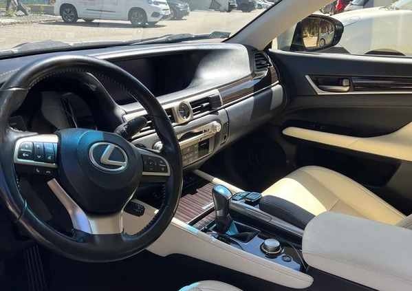 Lexus GS cena 112980 przebieg: 107866, rok produkcji 2017 z Wrocław małe 232